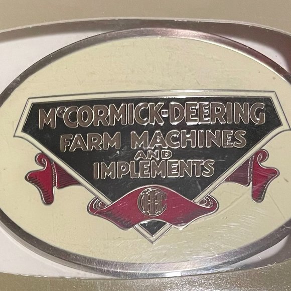 McCormick Deering Farm Machines Pewter Belt Buckle- Made by Spec Cast - ZJD593 - Picture 2 of 3